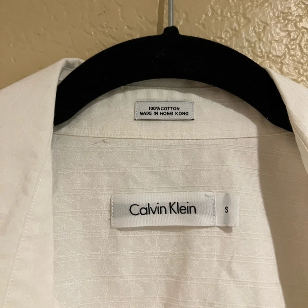 Calvin Klein Button Up - Picture 4 of 5